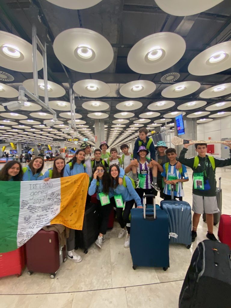 Viaja, practica inglés y haz amigos